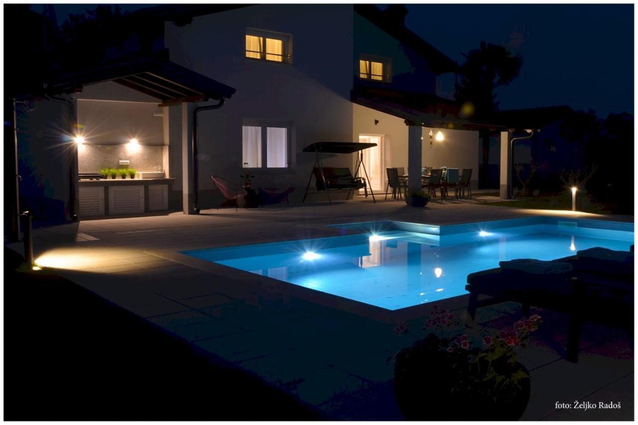 Luxury Villa Susanj マトゥリ エクステリア 写真